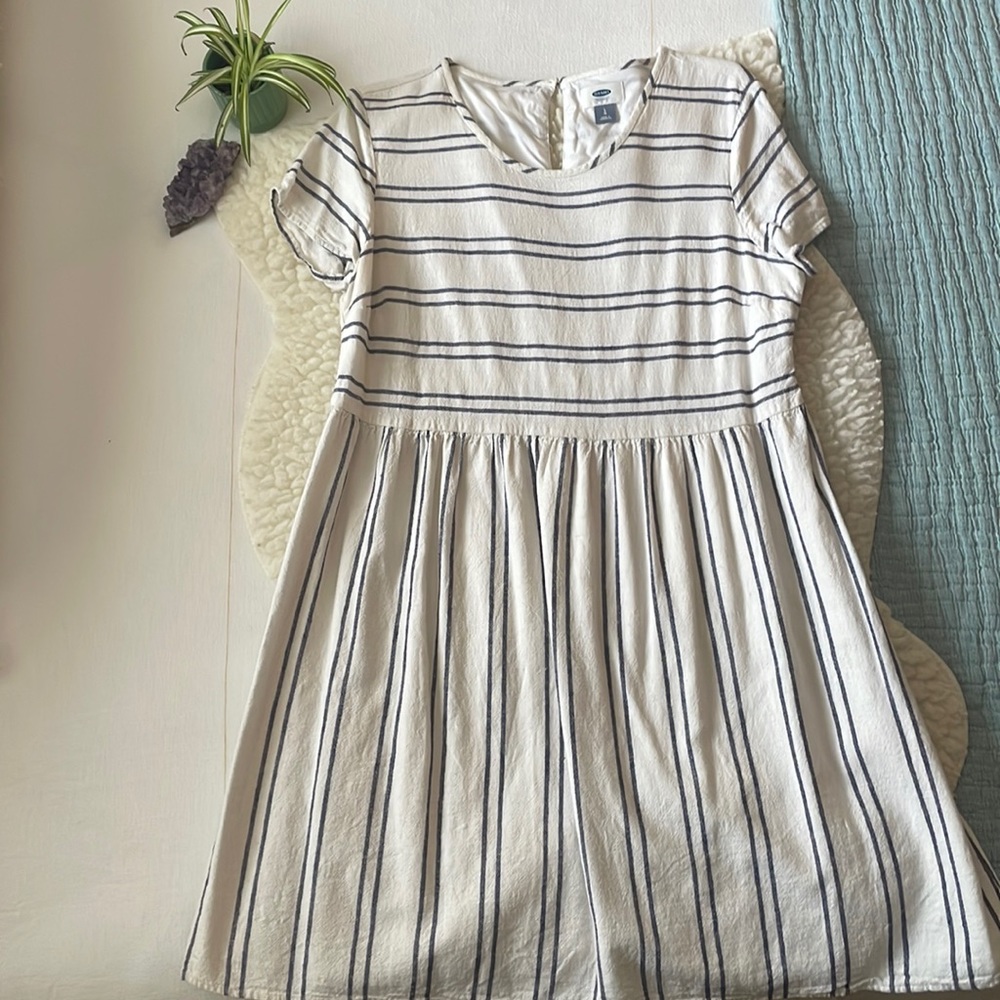 Old Navy cotton dress 🦋